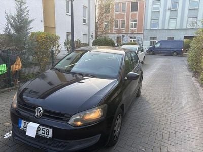 Second-hand VW Polo Trendline 69 CP (50 kW) 2012 Negru Hatchback