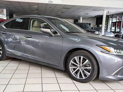 Gebraucht Lexus ES300H 178 PS (130 kW) 2020 Grau Limousine