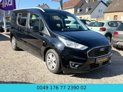 Używany Ford Grand Tourneo Connect Titanium 120 KM (88 kW) 2019 Czarny Minivan