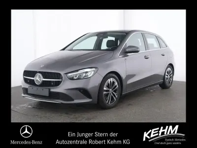 Gebraucht Mercedes B200 Progressive 150 PS (110 kW) 2025 Mountain grau (metallic) Kleinwagen