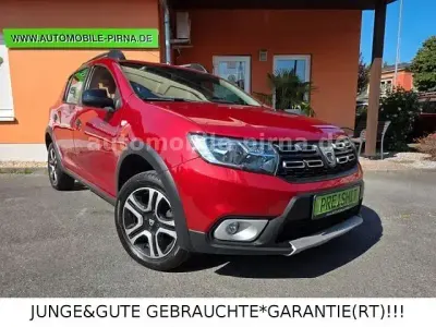 Gebraucht Dacia Sandero Celebration 90 PS (66 kW) 2019 Rot Limousine