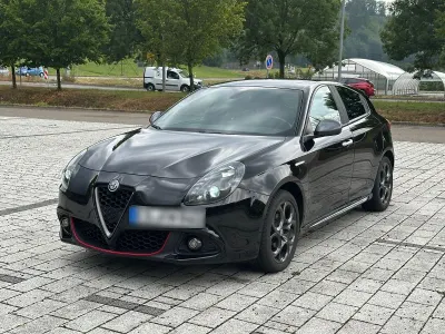 Gebraucht Alfa Romeo Giulietta 150 PS (110 kW) 2017 Schwarz Kleinwagen