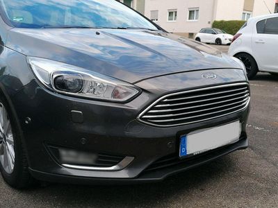 Gebraucht Ford Focus Titanium 150 PS (110 kW) 2015 Grau Kombi