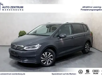 Gebraucht VW Touran Active 122 PS (89 kW) 2021 Grau Van / Kleinbus
