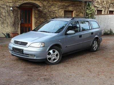 Second-hand Opel Astra 101 CP (74 kW) 2000 Argintiu Break