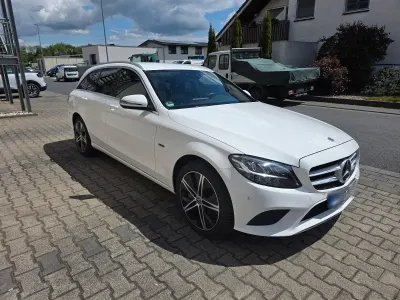 Używany Mercedes C300e