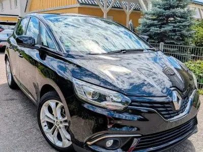 Gebraucht Renault Scénic Experience 116 PS (85 kW) 2016 Schwarz Van / Kleinbus