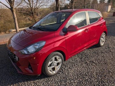 Gebraucht Hyundai i10 Trend 84 PS (61 kW) 2020 Rot Kleinwagen