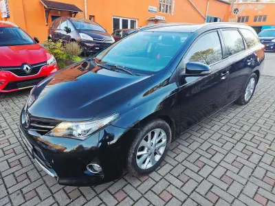Gebraucht Toyota Auris Touring Sports Life+ 132 PS (97 kW) 2013 Schwarz Kombi