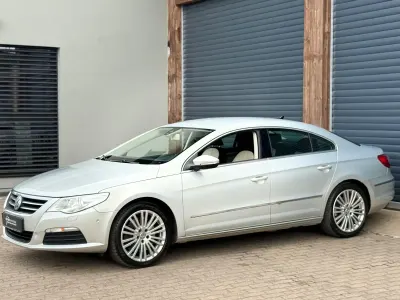 Gebraucht VW Passat Basis 299 PS (219 kW) 2008 Silber Coupé