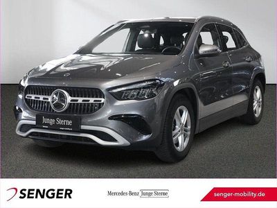 Gebraucht Mercedes GLA200 163 PS (119 kW) 2024 Grau SUV