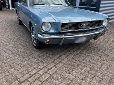 Gebraucht Ford V8 200 PS (147 kW) 1966 Blau Coupé