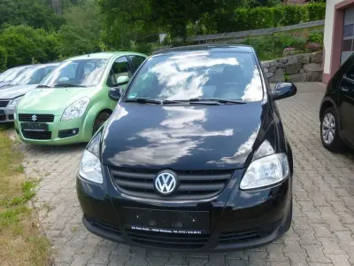 Gebraucht VW Fox Basis 54 PS (39 kW) 2007 Schwarz Kleinwagen
