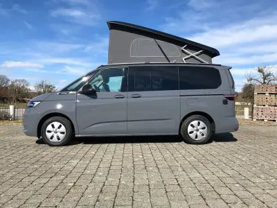 Ny VW California Beach 150 HK (110 kW) 2026 Grå Van