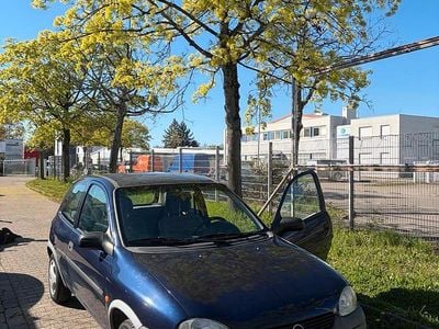 Gebraucht Opel Corsa 45 PS (33 kW) 1997 Blau Kleinwagen