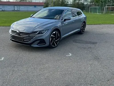 Gebraucht VW Arteon R-line 150 PS (110 kW) 2024 Grau Kombi