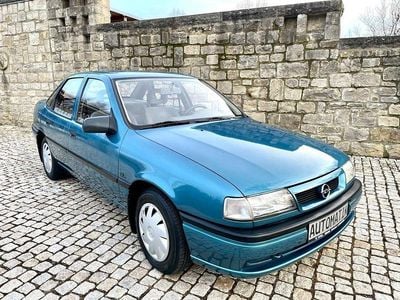 Blau Gebraucht 1992 Opel Vectra Limousine | 1.999 €