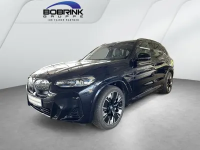 Gebraucht BMW iX3 Impressive 210 kW (286 PS) 2023 Schwarz SUV