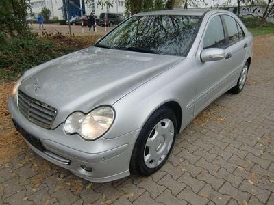 Silber Gebraucht 2006 Mercedes C200 Elegance Limousine | 3.700 € (Etwas zu teuer)