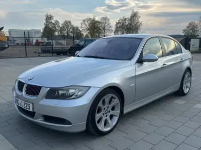 Używany BMW 325 218 KM (160 kW) 2005 Srebrny Sedan/Limuzyna