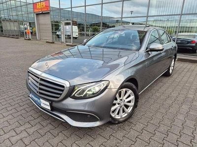 Grau Gebraucht 2016 Mercedes E220 Exclusive Limousine | 12.490 € (Guter Preis)