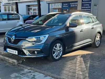 Używany Renault Mégane Business 140 KM (102 kW) 2020 Szary Sedan/Limuzyna