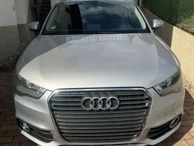 Gebraucht Audi A1 Sportback Ambition 122 PS (89 kW) 2014 Grau Kleinwagen