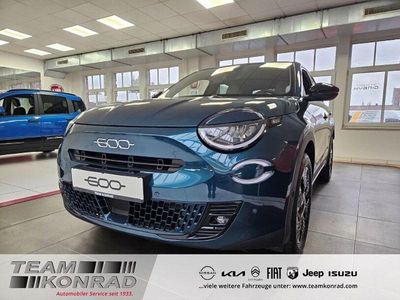 Neu Fiat 600 La Prima 110 PS (80 kW) 2025 Grün SUV