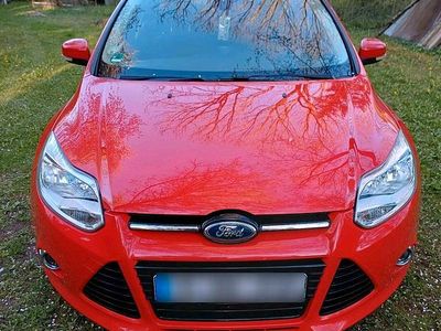Usata Ford Focus 105 CV (77 kW) 2013 Rosso Station wagon