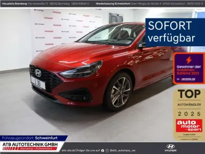 Gebraucht Hyundai i30 Advantage 140 PS (102 kW) 2024 Met (rot Limousine