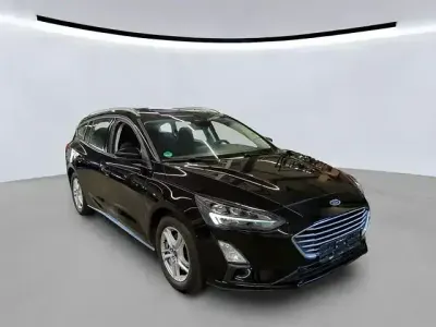 Gebraucht Ford Focus 120 PS (88 kW) 2021 Schwarz Limousine