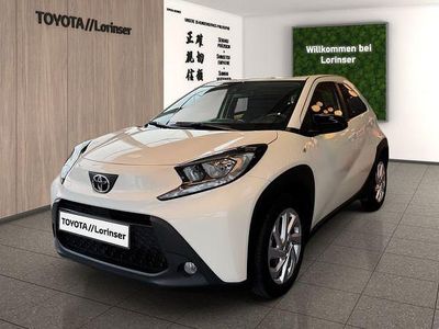 Schneeweiß Gebraucht 2023 Toyota Aygo X X-play SUV | 14.990 € (Fairer Preis)