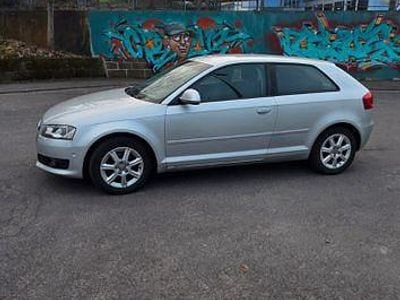 Gebraucht Audi A3 Ambiente 125 PS (91 kW) 2009 Weiß Kleinwagen