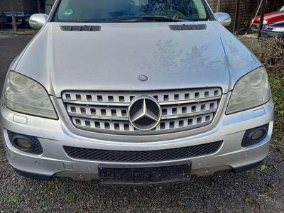 Mercedes ML320