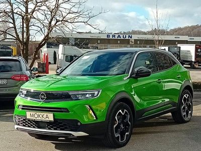 Gebraucht Opel Mokka Ultimate 131 PS (96 kW) 2022 Matcha green/ikone gruen SUV