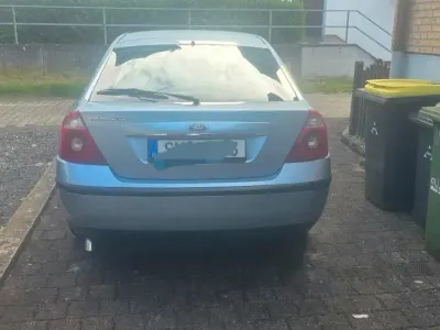 Gebraucht Ford Mondeo Ghia 145 PS (106 kW) 2003 Blau Kleinwagen