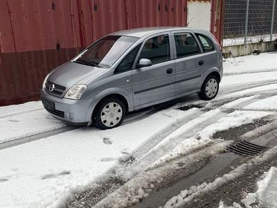 Grau Gebraucht 2003 Opel Meriva Enjoy Van / Kleinbus | 1.650 € (Fairer Preis)