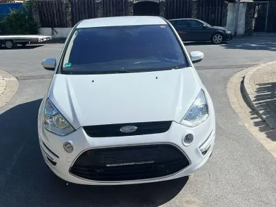 Gebraucht Ford S-MAX Trend 145 PS (106 kW) 2011 Weiß Van / Kleinbus