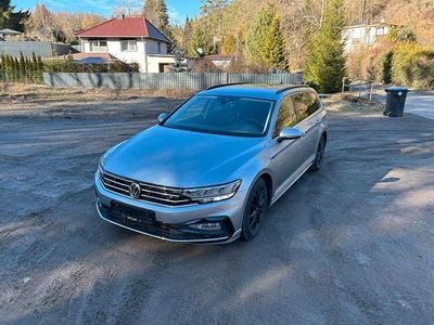 Second-hand VW Passat R-line 150 CP (110 kW) 2020 Argintiu Break
