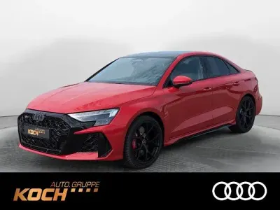 Neu Audi RS3 Sport 400 PS (294 kW) 2026 Rot Limousine