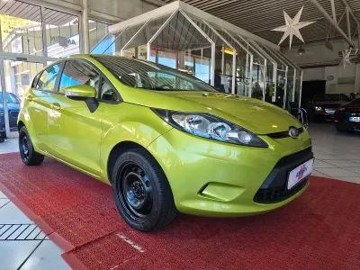 Gebraucht Ford Fiesta Trend 60 PS (44 kW) 2009 Grün Kleinwagen
