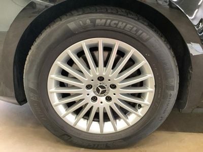 Mercedes V300