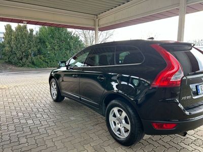 gebraucht Volvo XC60 2.4D DRIVe Momentum