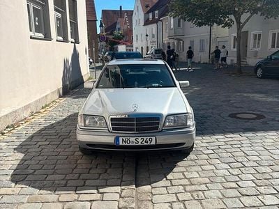 Mercedes C280