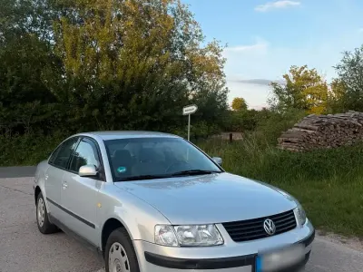 Gebraucht VW Passat 125 PS (91 kW) 1999 Grau Limousine