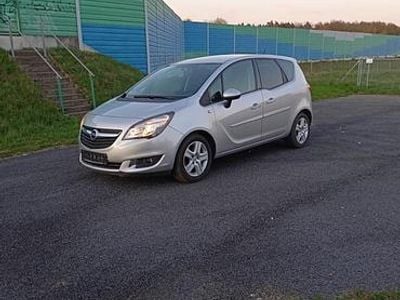 Second-hand Opel Meriva 140 CP (102 kW) 2016 Argintiu Monovolum