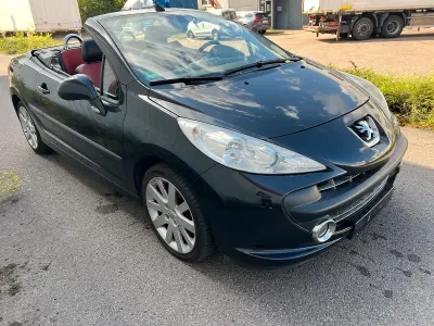 Gebraucht Peugeot 207 CC 125 PS (91 kW) 2008 Schwarz Cabrio