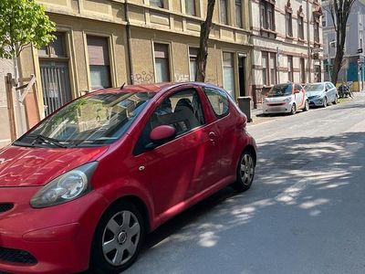 Gebraucht Toyota Aygo 67 PS (49 kW) 2006 Schwarz Kleinwagen