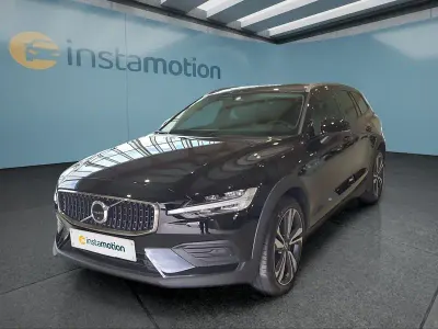 Gebraucht Volvo V60 CC 197 PS (144 kW) 2023 Schwarz Kombi