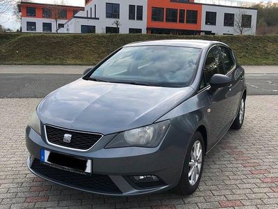 Usata Seat Ibiza 69 CV (50 kW) 2012 Grigio Utilitaria
